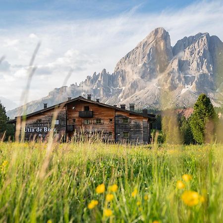 Uetia De Boerz Hotel San Martino in Badia Exterior photo