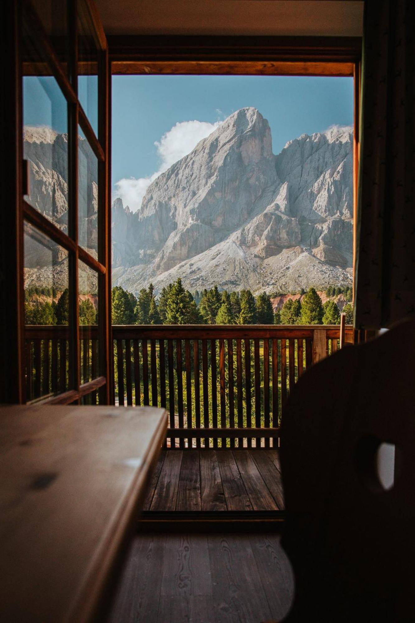 Uetia De Boerz Hotel San Martino in Badia Exterior photo